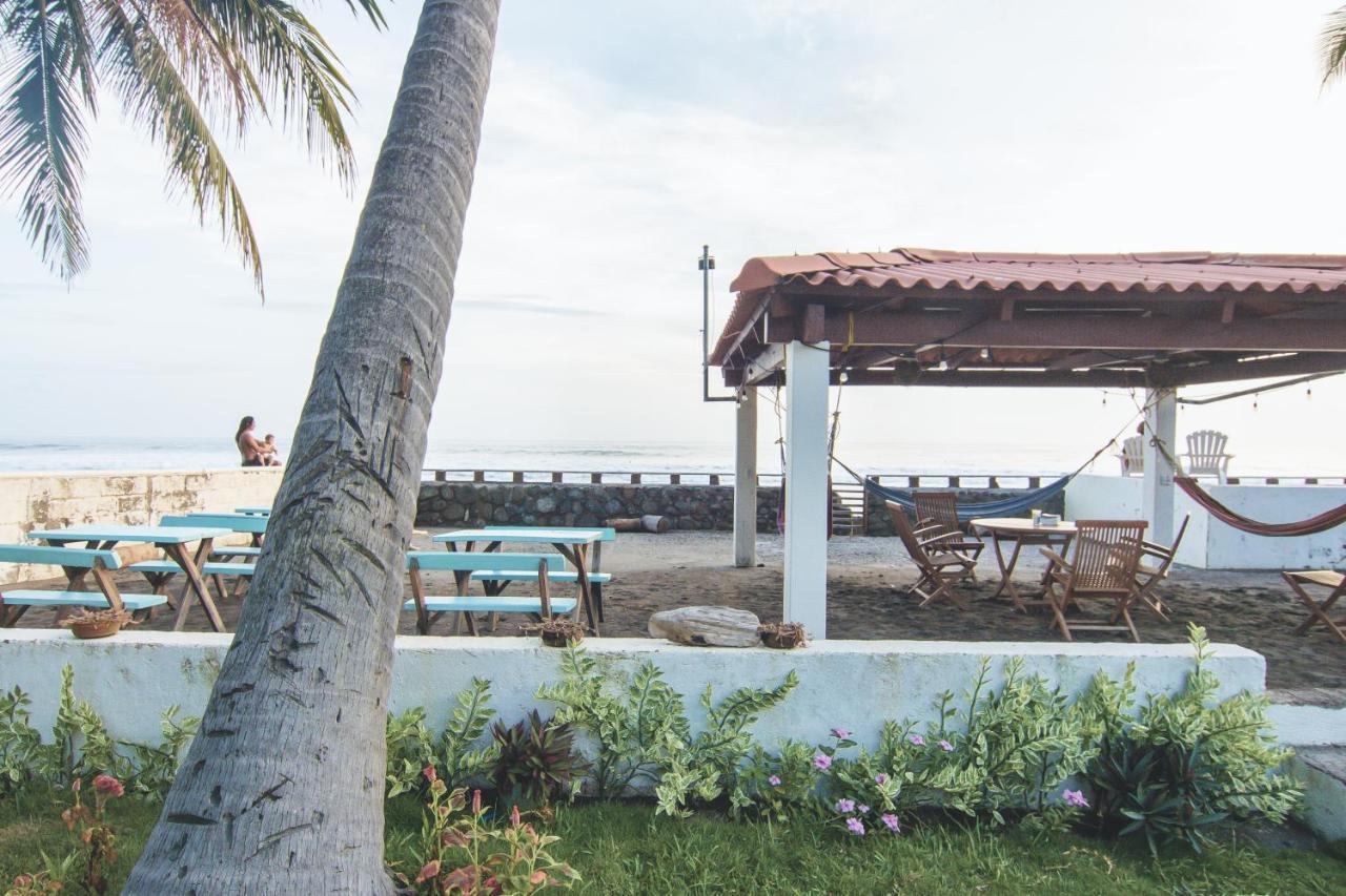 Looking Good Beachfront Hotel El Zonte Exterior foto